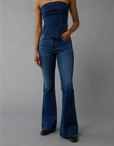 AE Next Level High-Waisted Flare Jean Flared Jeans Outfit Fall, Flare Jean Outfit, White Jeans Men, Jeans Outfit Fall, Athletic Fit Jeans, High Waisted Flare Jeans, Jean Trends, High Waisted Flares, Curvy Jeans