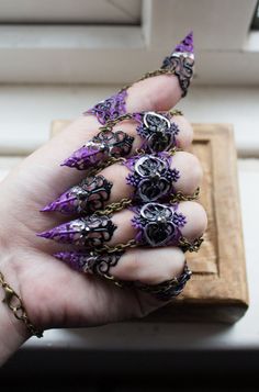 Purple Gothic Jewelry, Purple Fantasy Accessories, Black And Purple Jewelry, Fantasy Clothing Purple, Gothic Jewelry With Spikes For Alternative Fashion, Black Gothic Jewelry With Spikes, Gothic Spiked Jewelry For Halloween, Gothic Halloween Jewelry With Spikes, Black Fantasy Jewelry For Costume Party