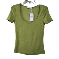 Mng Scoop Neckline Top Green Size Medium Nwt 98% Polyester 2% Elastane Pit To Pit 16" Length 22" Measurements Laying Flat Stretchy Green Scoop Neck Top For Spring, Chic Green Scoop Neck Top, Green Scoop Neck T-shirt For Spring, Batwing Shirt, White Sleeveless Shirt, Cutout Shorts, Black Shirts Women, Short Blouses, Mango Tops