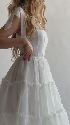 The Siena Dress in Seaglass white – wildroseandsparrow Conformation Dresses Catholic, Fancy Outfits Dresses, Dreamy White Dress, Main Character Dress, Dress And Corset, Aesthetic White Dress, White Dress Aesthetic, Everyday Princess, White Corset Dress