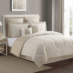 the comforter is clean and ready to be used in this bedding set,