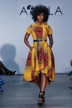 Ray Darten offers african wear for ladies like - african print dresses, jumpsuit, african print outfits for sale at lowest prices. African Dress Designs For Weddings, Trip Fashion, Ghana Fashion, African Print Shirt, African Print Skirt, Afrikaanse Mode, Fashion Vibes, Wedding Dress With Pockets, Fashion Office