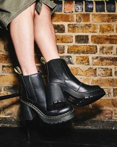 Spence Leather Flared Heel Chelsea Boots | Dr. Martens