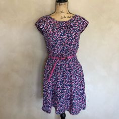 Nwt Yum Multicolor Floral Casual Dress With Adjustable Belt. Size 10. Laid Flat Approximate Measurements Include: Length 34”, Armpit To Armpit 17”, Waist 13” (Elastic). The Dress Is Lined, The Fabric Is Not Stretchy. D5 Pink Ditsy Floral Print Knee-length Dress, Pink Knee-length Ditsy Floral Dress, Pink Ditsy Floral Knee-length Dress, Fitted Sheath Dress, Mini Sheath Dress, Geometric Dress, Floral Dress Casual, Red Chiffon, Formal Dresses Gowns