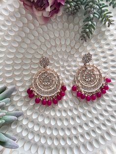 Stunning rose gold with kundan and faux pearl and kundan detailing Chandbali earrings Great for any occasion  11 cm in length  Any questions please feel to ask Chaand Baaliyan Earings, Chaand Baaliyan, Chandbali Earrings, Ruby Beads, Pretty Jewellery, Or Rose, Faux Pearl, Jewelry Earrings Dangle, Etsy Earrings