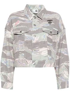 light pink/multicolour cotton camouflage print embroidered logo at the chest appliqué logo logo tag spread collar front button fastening drop shoulder long sleeves buttoned cuffs two chest flap pockets straight hem Camouflage Cotton Outerwear For Streetwear, Camouflage Cotton Long Sleeve Outerwear, Camouflage Long Sleeve Cotton Outerwear, Camouflage Print, Bathing Ape, Logo Tag, A Bathing Ape, Cotton Jacket, Gray Jacket