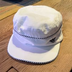 Emporio Armani Cotton Hat Brand New/ Tags Attached 100% Authentic Item #404368/9p545 Unisex White Flat Cap Hat One Size Fits Most, White Flat Cap For Beach, White Flat Cap For The Beach, White Casual Flat Cap, Casual White Flat Cap, White Cotton Sun Hat With Flat Brim, White Cotton Brimmed Hat, White Brimmed Cotton Hat, Adjustable White Flat Cap