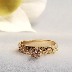 14kt High Quality Gold Plated Hawaiian Heirloom Band Ring With Cz Stone. Band Measures 4mm In Width. Multiple Sizes Available. Comes Gift Wrapped For Easy Gifting. Hawaiian Ring, Western Jewelry Necklace, Quinceanera Jewelry, Hawaiian Necklace, Fashion Rings Silver, Vintage Gold Rings, Bff Necklaces, Sterling Silver Wedding Rings, Mexican Jewelry