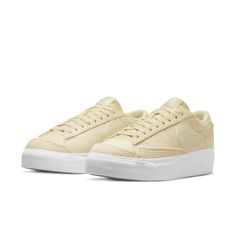 DN0744-200 Shoes Nike Blazer, Nike Blazer Low, Blazer Low, Women Platform Shoes, Nike Metcon, Nike Basketball Shoes, White Shoes Women, Nike Air Huarache, Nike Flex