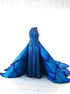 Butterfly Gown, Pageant Evening Gowns, Foto Portrait, Fantasy Gowns, Fantasy Dress, Pageant Dresses, Ball Gown Dresses, Book Inspiration, Fantasy Fashion