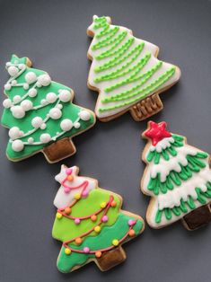 My very first try making cookies. Sugar Cookie Trees Decorating Ideas, Tree Cookie Decorating Ideas, Christmas Tree Royal Icing Cookies, Christmas Tree Royal Icing, Christmas Cookies Tree, Classroom Cooking, Christmas Cutout Cookies, Clay Christmas Decorations, Cutout Cookies