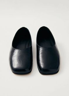 Edie Black Leather Ballet Flats | ALOHAS Red Leather Ballet Flats, Minimalist Details, Black Leather Ballet Flats, Family Black, Vegan Boots, Sustainable Leather, Ring Pendant Necklace, Fragrance Gift Set, Leather Ballet Flats