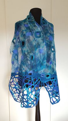 Голубой шарф нуно-фелтинг синий голубой бирюзовый от AtelierLenaOM Blue Bohemian Hand-dyed Silk Scarf, Blue Bohemian Hand Dyed Silk Scarf, Nuno Felt Scarf, Felted Scarf, Turquoise And Purple, Felted Scarves, Nuno Felting, Handmade Felt, Felting Projects