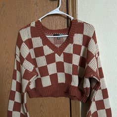 Size Small, Brand New Condition, Never Worn. Checkered Sweater, Colorful Sweaters, Fashion Inspo, Size 2, Sweaters For Women, V Neck, Brand New, Sewing, Cream