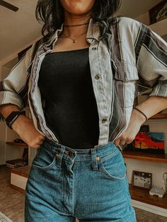 Western Outfits With Button Up, Oversized Button Up Shirt Outfit Western, Western Button Up Outfit, Vintage Wrangler Outfits Woman, Vintage Wrangler Shirt Outfit, Vintage Western Button Up Shirt Outfits, Button Up Western Outfit, Wrangler Button Up Outfit