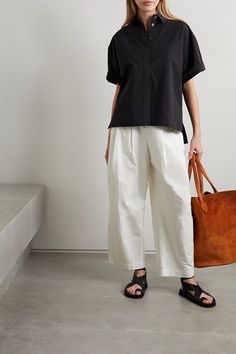 Chic Cotton Pleated Wide Leg Pants, Chic Pleated Cotton Wide Leg Pants, Casual Cotton Pleated Wide Leg Pants, Versatile Cotton Wide Leg Pants For Daywear, Trend Outfits, Net Sustain, Minimal Street Style, Ootd Inspo, Apiece Apart