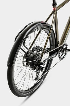 the front wheel of a bicycle with spokes