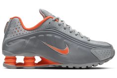 Nike Shox R4 Light Smoke Grey (GS) - CW2626-001 - US Cool Adidas Shoes, Industrial Boots, Nike Shox R4, Best Hiking Shoes, Mens Nike Shoes, Nike Shox, Everyday Shoes, Zipper Boots, Nike Mens