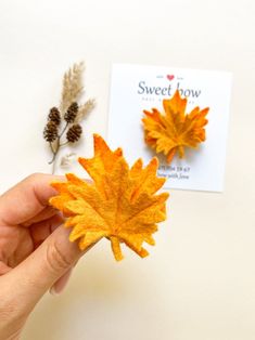 Fall Maple Leaf Hair Clip/Orange Felt Mini Leaf Newborn | Etsy Leaf Hair Clip, Wool Ideas, Felt Hair Accessories, Attic Ideas, Felt Flowers Diy, Halloween Accessories Hair, Wool Felting, Felt Hair Clips, Hair Clips Diy