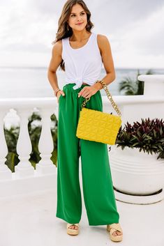 bright green wide leg pants Kelly Green Outfits For Women, Colorful Pants Outfit, Trousers Outfit Summer, Green Trousers Outfit, Kelly Green Pants, Wide Pants Outfit, Green Outfits For Women, Get Over Them, Green Wide Leg Pants