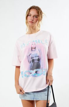 PacSun exclusive! Rock the ultimate rockstar vibe with the Paris Hilton Bubble Oversized T-Shirt. With short sleeves, dropped shoulders, and a crew neckline, this tee takes your look to the next level. The bold Paris Hilton Infinite Icon graphics on the front and back make it a must-have, all in an easygoing oversized fit that's perfect for everyday wear.Solid color teeCrew necklineShort sleevesDropped shouldersParis Hilton graphicsOversized fit100% cottonMachine washableModel is wearing a size smallFemale Model measurements: 5’9” height, 32” bust, 23” waist, 34.5” hipsMale Model Measurements: 6'2 Height, 30" Waist, 32" Inseam PacSun Womens Paris Hilton Bubble Oversized T-Shirt - Pink size Small Cool Short Sleeve T-shirt With Graphic Print, Trendy Boxy Fit T-shirt For Summer, Oversized Logo Print T-shirt For Summer, Trendy Boxy Fit T-shirt With Text Print, Cool Graphic Print Short Sleeve T-shirt, Trendy T-shirt For Summer Concert, Trendy Summer T-shirt For Concert, Trendy Summer Concert T-shirt, Edgy Summer Graphic T-shirt