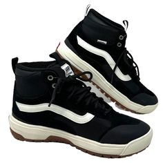 Vans Ultrarange Exo Hi Mte Shoe Suede Black White Women's Size Boots Vn0a5ks51kp Brand New With Box No Lid. 100% Authentic! Protection From The Elements And Styling That Only Vans Can Deliver, The Tonal Checkerboard Ultrarange Exo Hi Mte-1 Is Built For Adventure. Featuring Water Resistance, Enhanced Heat Retention, And Reliable Traction, This All-Weather Shoe Is Built To Get You Therewherever There Is. It Is Made With Leather, Textile, And Synthetic Uppers. Moisture Management - A Water-Resistan Black Ankle-high Winter Sneakers, Black Ankle Boot High-top Sneakers For Outdoor, High-top Sneakers With Contrast Sole For Hiking, Black High Ankle Sneakers For Fall, Vans Lace-up Winter Boots, Black Winter Sneakers With Round Toe, Black High-top Boots With Contrast Sole, Black High Ankle Winter Sneakers, White Lace-up Leather Hiking Boots