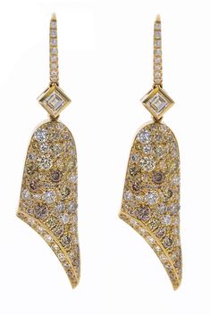 JARED LEHR-Champagne White Diamond Earrings-YELLOW GOLD Jewellery Styling, White Diamond Earrings, Yellow Diamonds, Yellow Gold Earrings, Chic Earrings, Champagne Diamond, Yellow Gold Earring, Yellow Diamond, Jewelry Trends