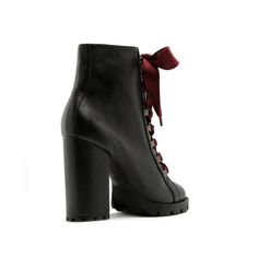 Chunky Combat Boots, Lug Sole Boots, Zara Leather, Max Black, Combat Boot, Block Heel Boots, Lace Up Booties, Clothes Horse, Lug Sole