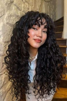 Concert Hairstyles Frizzy Curly Hair Styles, Long Curly Hair Round Face, Curly Hair Women Aesthetic, Ashy Brown Curly Hair, Curly Butterfly Cut, Face Framing Pieces Curly Hair, Long Curly Hair With Bangs And Layers, Curly Hair Cuts With Bangs, Long Curly Hair Bangs