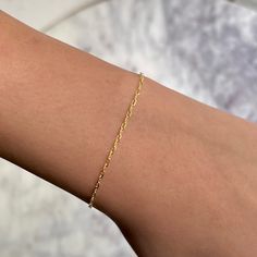 Mariner Anchor Chain Link Bracelet Classic Gold Cable Chain Link Bracelet, Minimalist Link Bracelet With Rolo Chain, Minimalist Link Bracelets With Rolo Chain, Minimalist Rolo Chain Link Bracelet, Classic Yellow Gold Chain Bracelet With Delicate Chain, Gift Yellow Gold Chain Bracelet With Cable Chain, Yellow Gold Cable Chain Bracelet As Gift, Dainty Link Bracelet With Rolo Chain, Dainty Rolo Chain Link Bracelets