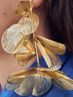 Solid Color Three-Dimensional Flower Drop Earrings GOLD-One_size Flower Chandelier, Winter Typ, Long Drop Earrings, Girl Jewelry, Metal Flowers, Silver Drop Earrings, Metal Earrings, Gold Drop Earrings, Floral Earrings