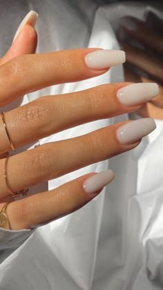 #Nails #SummerNails #Nails2023 #Summer #whiteNails Wedding Nails Color, Nails For Tanned Skin, Money Nails, Milky Nails, Squoval Nails, Acrylic Nails Ideas, Casual Nails, Classy Acrylic Nails, Clean Bedroom