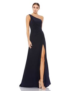 Robe en jersey à une épaule flatteuse avec fronces asymétriques à la taille, fente jusqu'aux cuisses et traîne ample.



 Ieena pour Mac Duggal

 Tissu tricoté en jersey (100 % polyester)

 Entièrement doublé

 Encolure asymétrique

 Sans manches

 Fente à hauteur de cuisse

 Détail froncé à la taille

 Fermeture éclair latérale

 Environ. 62,5" du haut de l'épaule à l'ourlet inférieur


 Disponible en minuit et aubergine

 Modèle #26163 Mnm Couture, Jasz Couture, Sheath Gown, One Shoulder Gown, Designer Prom Dresses, Prom Designs, Mac Duggal, A Line Gown, Prom Dresses Long