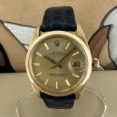 Rolex Oyster Perpetual Date 1500 Automatic 34mm Champagne Yellow gold - Plexiglass - 1978 Date Reference, Rolex Oyster Perpetual Date, Rolex Date, Good Year, Gold Champagne, Rolex Models, Rolex Oyster Perpetual, Crocodile Skin, Rolex Oyster