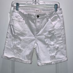 Cello Brand New Size 9 Distressed White Stretch Jean Shorts Super Cute Inseam Is 6” 98% Cotton 2% Spandex Ripped Stretch Shorts For Spring, Stretch Ripped Shorts For Spring, Ripped Stretch Cotton Shorts, White Stretch Jeans, Stretch Jeans, Jean Shorts, Color White, Super Cute, Spandex