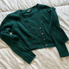 Practically Brand New Cardigan Sweater From American Eagle Only Worn Once, Size Small Clothes Sweaters, American Eagle Cardigan, American Eagle Sweater, Green Cardigan, Fall Aesthetic, Colorful Sweaters, Cardigan Sweater, Sweater Outfits, Sweater Cardigan