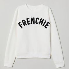 H&M Off-White “Frenchie” Printed Sweatshirt - Size Xs Nwt Elevate Your Casual Wardrobe With This Charming Off-White Sweatshirt From H&M, Featuring A Playful “Frenchie” Print On The Front. Size Extra Small White French Terry Top With Graphic Print, H&m Cotton Sweatshirt With Letter Print, H&m Letter Print Sweatshirt For Fall, H&m Relaxed Fit Crew Neck Sweatshirt, Off White Sweatshirt, Beret Style, Sweatshirt Fabric, White Sweatshirt, Casual Wardrobe