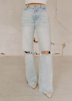 Woman’s Jeans, 90s Flare Jeans Outfit, Flare Jeans Outfit, Xmas Wishlist, Church Fits, Xmas List, Spring Clothes, Jean Pants, Work Style