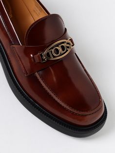 Loafers TOD'S Woman color Brown Tods Shoes, Brown Loafers, Italian Fashion Designers, Shoes Woman, Italian Fashion, Loafers For Women, Woman Colour, Penny, Black And Brown