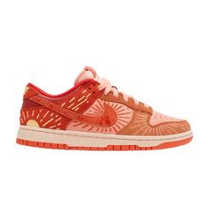 Find NIKE Wmns Dunk Low 'winter Solstice on Editorialist. The Nike women’s Dunk Low ‘Winter Solstice’ features a unique design that nods to the low-hanging sun that accompanies the winter months. Radiating lines are embroidered throughout the upper, featuring a pink leather base with suede overlays in burnt orange and crimson. The latter wraps around the heel with a yellow half-sun graphic in contrasting yellow embroidery. ’12.21.12’ is displayed on the tongue tag of the right shoe and the sockliner of the left, nodding to the official start of the winter solstice in the year 2021. The low-top rests on a pink-tinged midsole, supported underfoot by a bright red rubber outsole. Wmns Dunk Low, Mid Jordan 1, 95 Nike, Jordan 8, Adidas Spezial, Nike Sb Dunks Low, Nike Air Max Plus, Kids Jordans, Winter Solstice