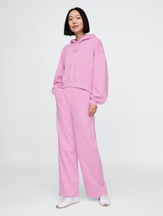 Soft fleece knit wide-leg sweatpants.  Elasticized waist.  Front slant pockets.  Seam at front.  Mid rise.  Straight silhouette with a relaxed fit.  Wide leg.  Models wearing Gap Wide Leg Sweatpants Outfit, Sweat Sets, Wide Leg Sweatpants, Vintage Soft, Pink Sweatshirt, Bubblegum Pink, Mid Rise, Gap, Wide Leg