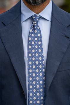 This tie is perfect for the man with a refined taste in fashion and will give your outfit a unique flair. 100% Made in Como, Italy. Standard Length: Approx. 3.25" x 58.5". A classic tie width and length that is perfect for most men up to 6'2". 100% Panama Silk: Also known as basket weave is a soft, supple fabric that is resistant to wrinkles, ensuring you always look your best. 3-fold construction: This ensures your tie maintains its shape and effortlessly creates a flawless knot for a truly dis Men Bedding, Luxury Ties, Tie For Men, Como Italy, Rollerball Perfume, Men Loafers, Platform Slippers, Maternity Shops, Fragrance Design