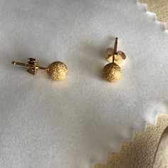 14k Yellow Gold Pav Ball Earrings - Nwot. Perfect Jewelry Staple, These Petite 0.75cm Round Earrings Have A Pav Finish, With Post/Clutch Closure. 0.5grams Of 14k Yellow Gold. Comes In Microfiber Jewelry Pouch With Cleaning Cloth. Elegant Gold Hypoallergenic Cluster Earrings, Gold Cluster Earrings In Sterling Silver For Anniversary, Gold Sterling Silver Cluster Earrings For Anniversary, Dainty Gold Hypoallergenic Cluster Earrings, Dainty Gold Cluster Earrings Hypoallergenic, Dainty Hypoallergenic Gold Cluster Earrings, Dainty Gold Cluster Earrings For Anniversary, Classic Yellow Gold Cluster Earrings For Gift, Hypoallergenic Yellow Gold Anniversary Earrings