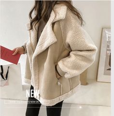 Patchwork Coat, Patchwork Jacket, Mode Casual, Suede Coat, Motorcycle Outfit, Moda Plus, Winter Trends, Sherpa Jacket, Winter Coats Women