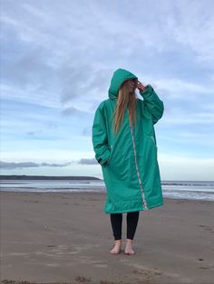 Our swell changing robe is waterproof, windproof and with a super soft sherpa fleece lining it will keep you snug after winter surfs and swims! Specifications: -fully lined in soft sherpa fleece lining -outer fabric is waterproof  -inside zip pocket to keep your valuables safe -adjustable velcro cuffs -front zip opening -large cosy hood with drawstring fastening -two side pockets -embroidered logo on the back and front -printed aztec trims  -anti-corrosion plastic zip -robe is 70cm wide when zip Beach Poncho, Changing Robe, Style Expert, Sherpa Fleece, Zip Pockets, Zip Ups, Surfing, Cover Up, Bathing Beauties