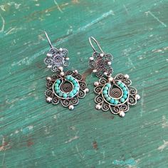 Small Round Mexican Silver Filagree Earrings with Turquoise Beads State Of Origin, Silver Engraved Bracelet, Mexican Silver Jewelry, Mexican Gifts, Mexican Earrings, Silver Jewelry Earrings, French Wire, Bead Earrings, Chains For Men