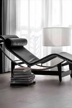 LC4 Chaise Lounge