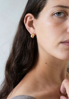 Lie Studio Simone Earrings in Gold – VESTIGE Classic Clip-on Huggie Earrings For Everyday, Classic Everyday Clip-on Huggie Earrings, Classic Clip-on Huggie Earrings As Gift, Everyday Single Gold Plated Clip-on Earring, Timeless Small Hoop Earrings For Everyday Elegance, Timeless Teardrop Huggie Earrings For Gift, Timeless Teardrop Huggie Earrings As Gift, Timeless Teardrop Huggie Earrings, Everyday Yellow Gold Teardrop Huggie Earrings