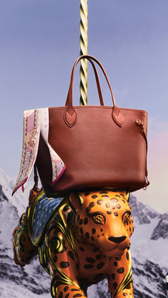 Distinguished by the House's signature materials and iconic motifs, Louis Vuitton's tote bags for Women add classic flair and sophistication to everyday looks. Trending Bags, Louis Vuitton Totes, Everyday Look, Tote Bags, Bags For Women, Tote Bag