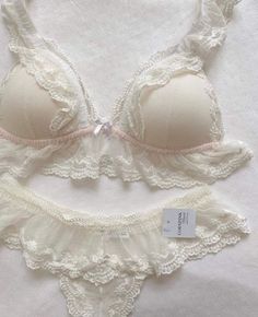 Hyperfeminine Clothes, Lingerie Coquette Style, Coquette Lingerie Sets Aesthetic, Cute Lingerie Sets Outfits Aesthetic, Lace Bra Outfit Aesthetic, Coquette Bras, Coquettecore Aesthetic, Lingerie Coquette, Coquette Lingerie